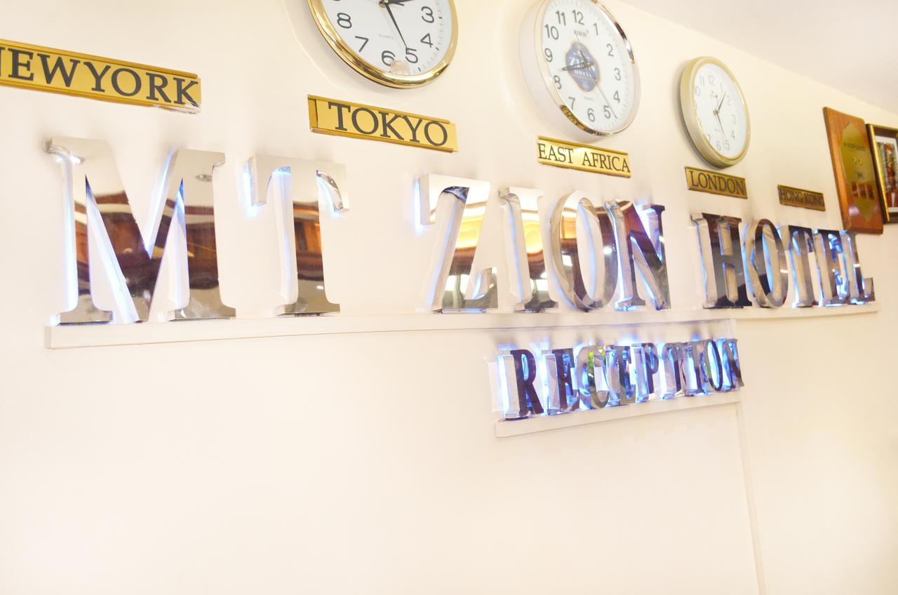 Mt. Zion Hotel คัมพาลา ภายนอก รูปภาพ