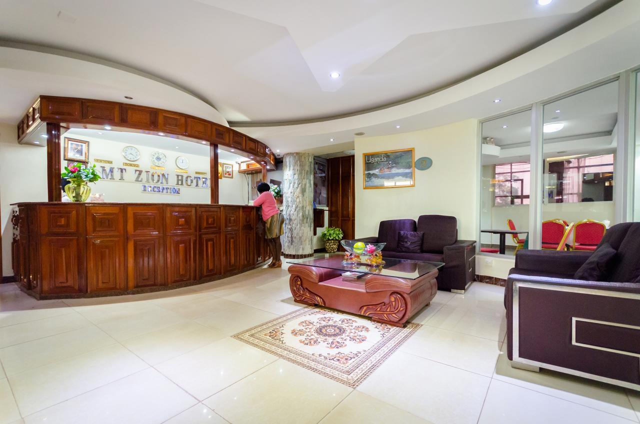 Mt. Zion Hotel คัมพาลา ภายนอก รูปภาพ
