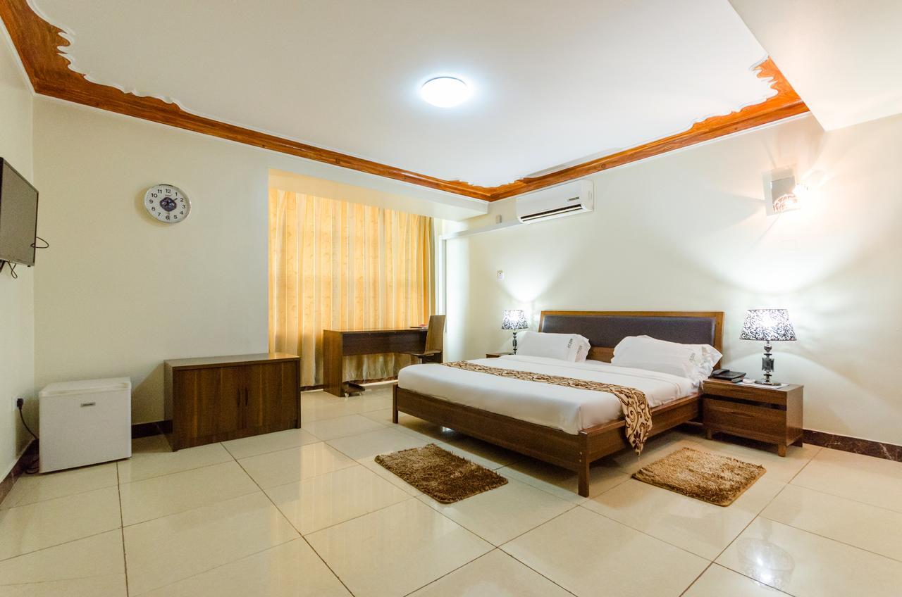 Mt. Zion Hotel คัมพาลา ภายนอก รูปภาพ